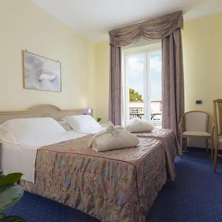 Belvedere Regina 4*